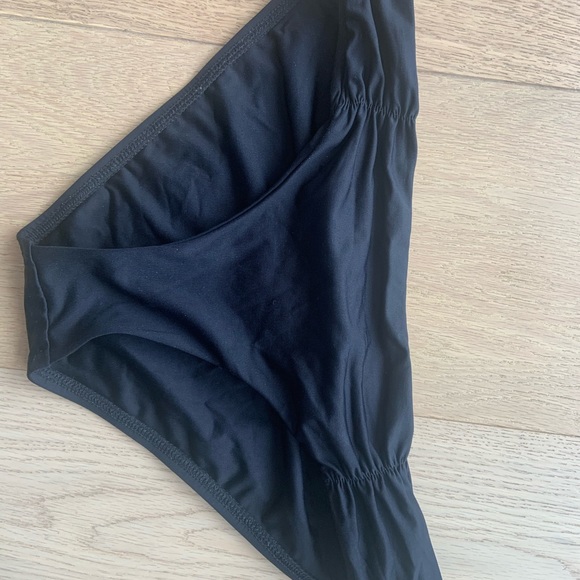 L Space Bikini Black Size M - Picture 3 of 5